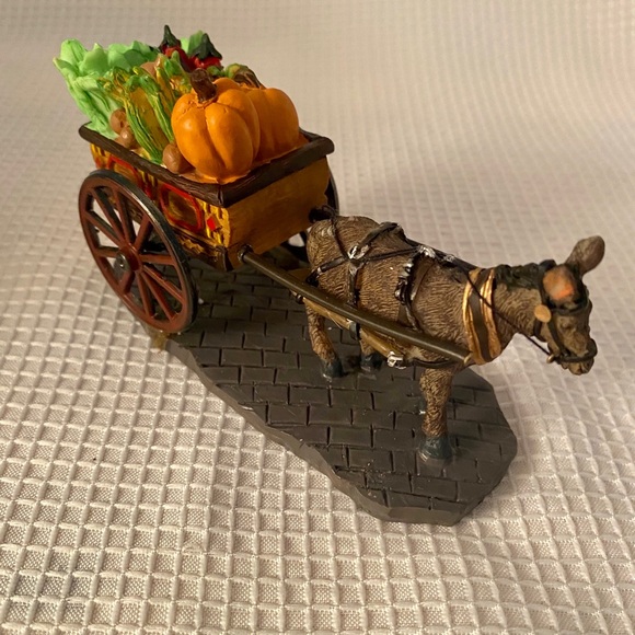 Carole Towne Lemax  “Fresh Garden Goods” - Picture 3 of 7